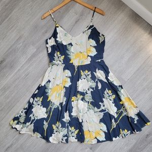 Gap Medium Sleeveless Floral Dress Fit Flare